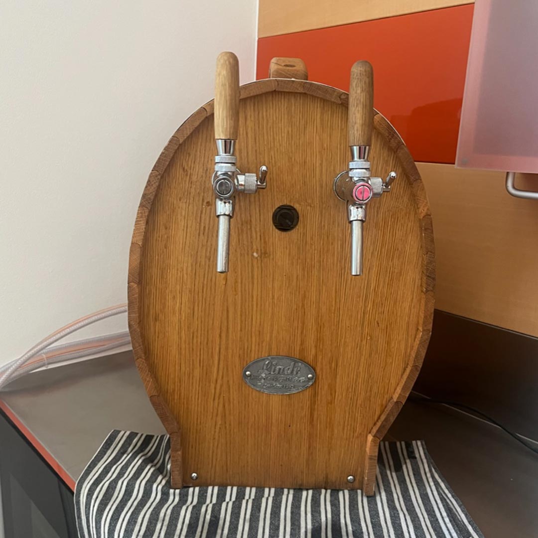 Proseccobar: Zapfanlage von vorne © Civediamo Wine Trade e.U.