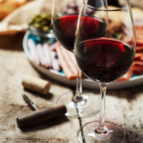 Wein: Rotwein © Shutterstock