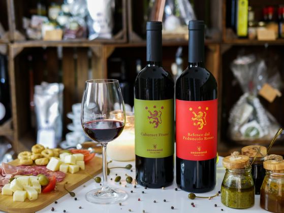 Cabernet Franc & Refosco dal Peduncolo Rosso © Civediamo Wine Trade