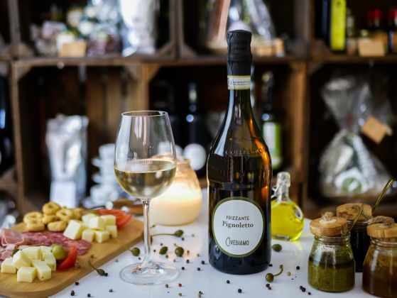 Pignoletto Frizzante © Civediamo Wine Trade